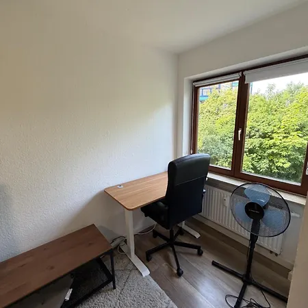 Mit Balkon - 10 Minuten Bis Nach Stuttgart *