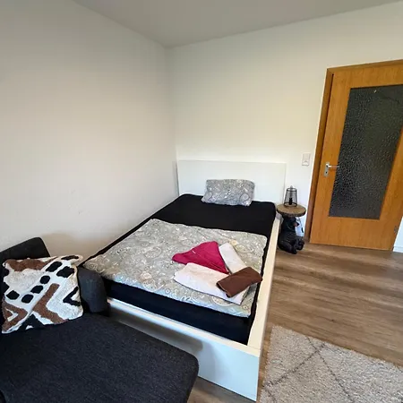 Mit Balkon - 10 Minuten Bis Nach Stuttgart バイブリンゲン